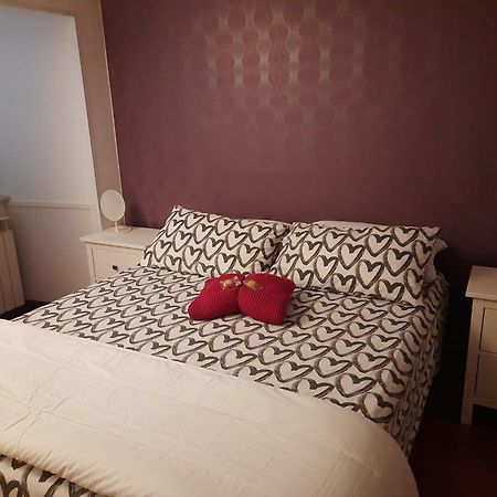 La Casa Del Largo Del Rosso Apartment Pozzuoli Bagian luar foto