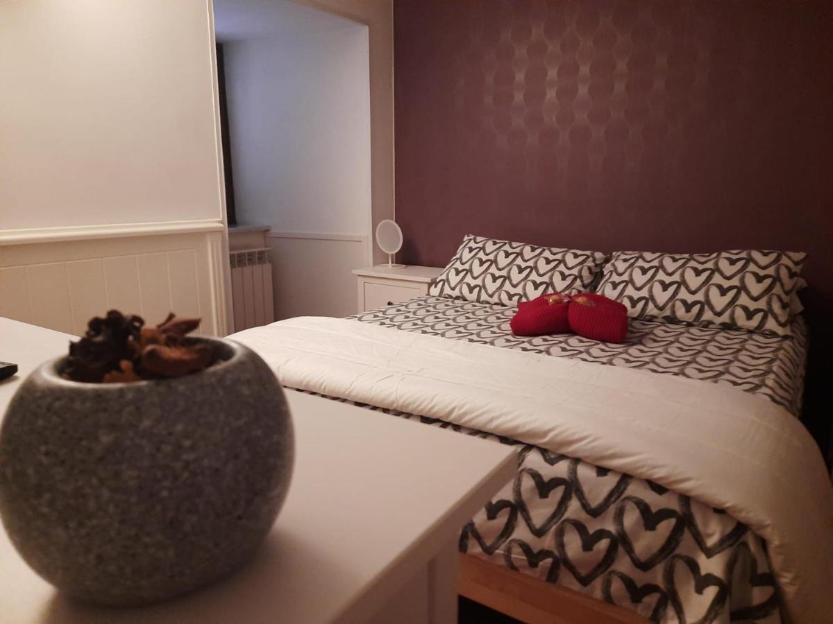 La Casa Del Largo Del Rosso Apartment Pozzuoli Bagian luar foto