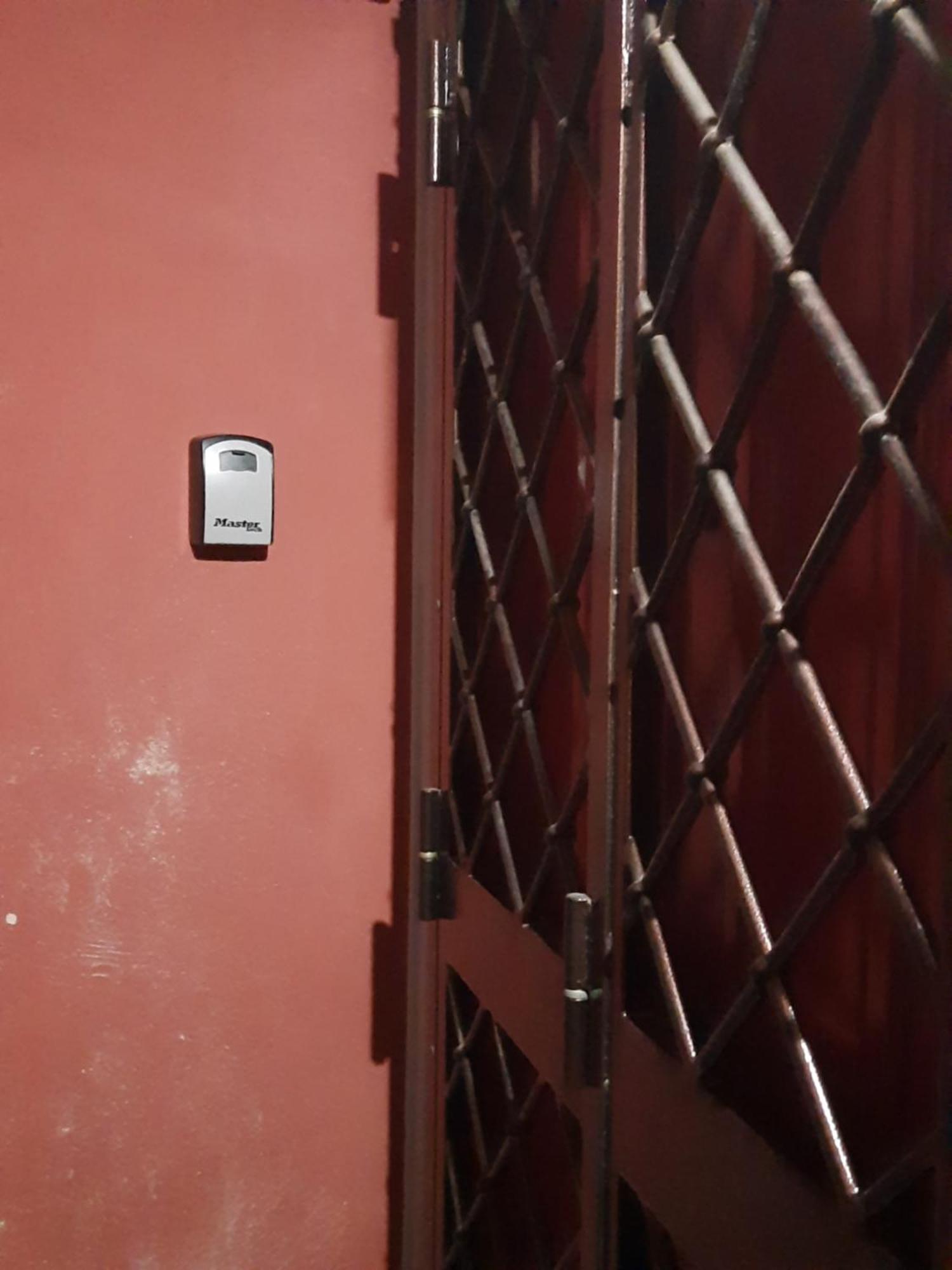 La Casa Del Largo Del Rosso Apartment Pozzuoli Bagian luar foto
